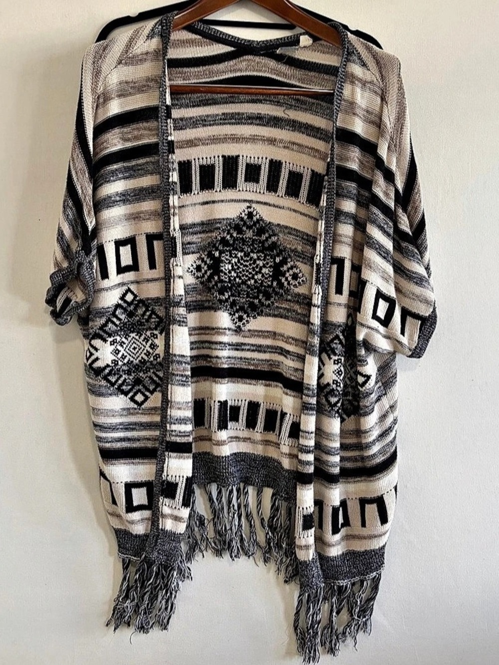 Roxy Tassle Duster knit cardigan Women M geometric Aztec Surfer Southwest Fringe
